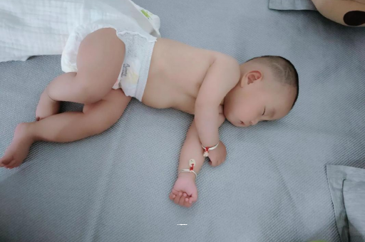 西安孕妇显怀早的原因